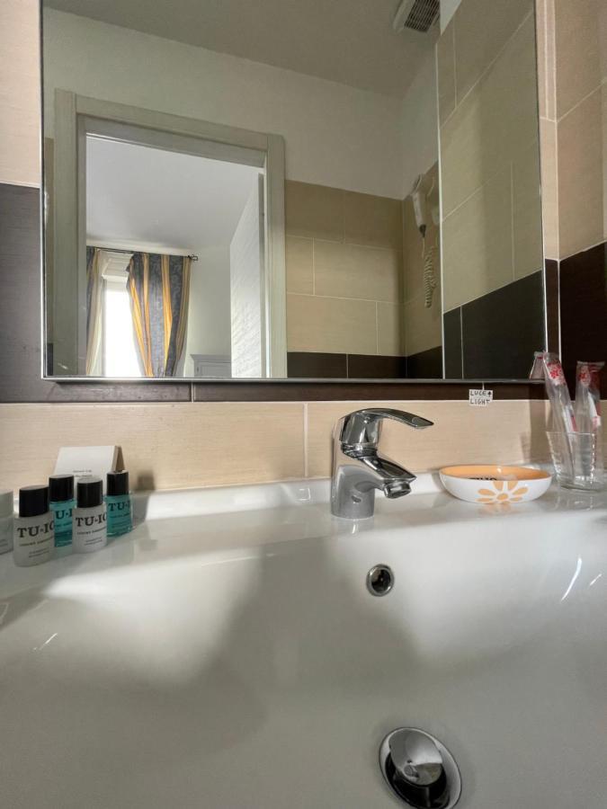 Ad Cavour Luxury Rooms - By Ad Roma Exteriér fotografie