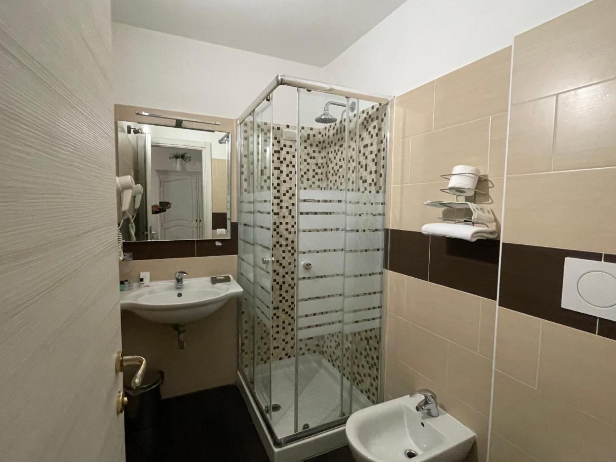 Ad Cavour Luxury Rooms - By Ad Roma Exteriér fotografie