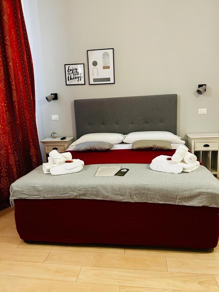 Ad Cavour Luxury Rooms - By Ad Roma Pokoj fotografie