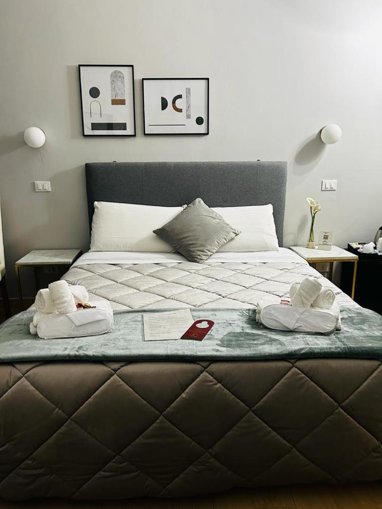 Ad Cavour Luxury Rooms - By Ad Roma Pokoj fotografie