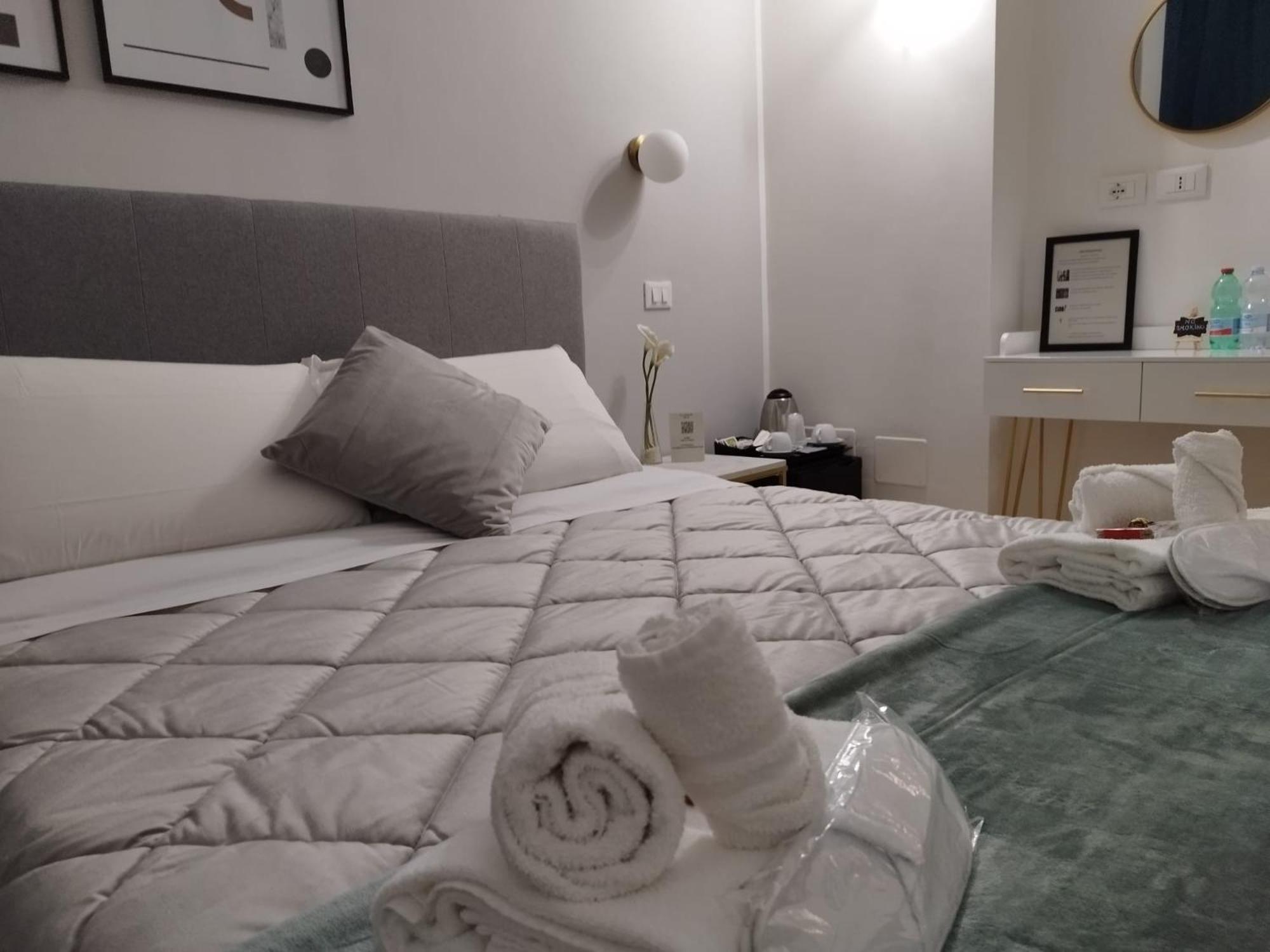 Ad Cavour Luxury Rooms - By Ad Roma Pokoj fotografie